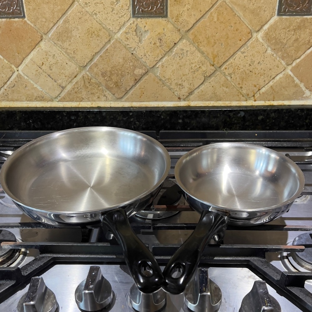 Kitchen Craft Silver and Black Cookware Set for Modern Kitchens
